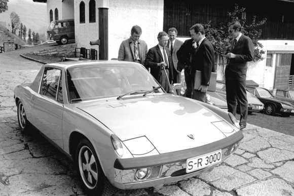 Ферри Порше получает в подарок на своё 60-летие VW-Porsche 914-8, 1969 год